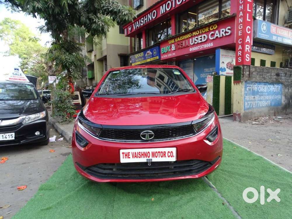 Tata Altroz 1.2 Xe, 2022, Petrol