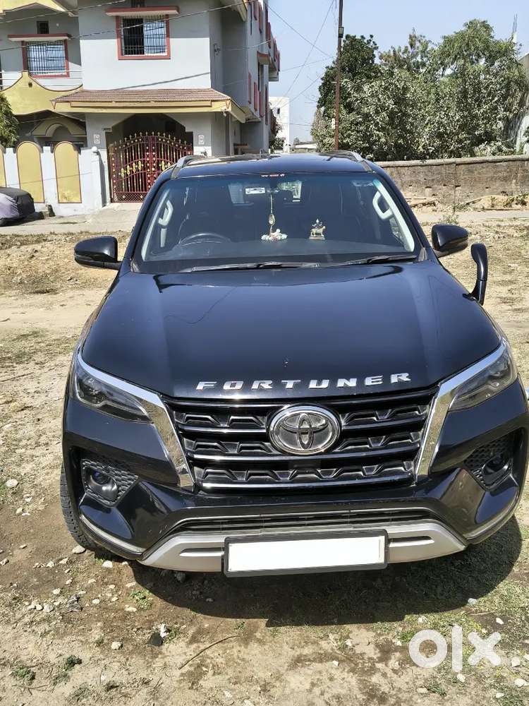 Toyota Fortuner 2022 Diesel 148000 Km Driven