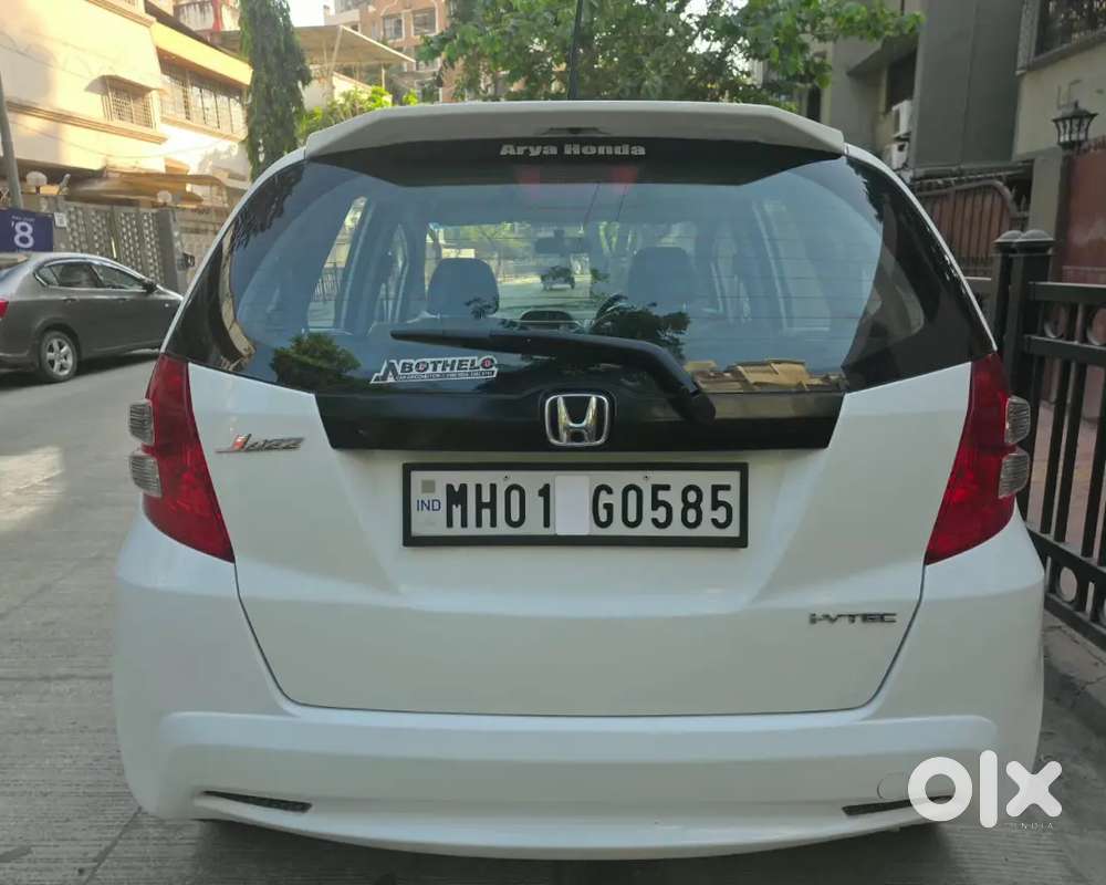 2013 Honda Jazz Vmt Top Model Petrol First Owner For Just Rs 2,85,000/