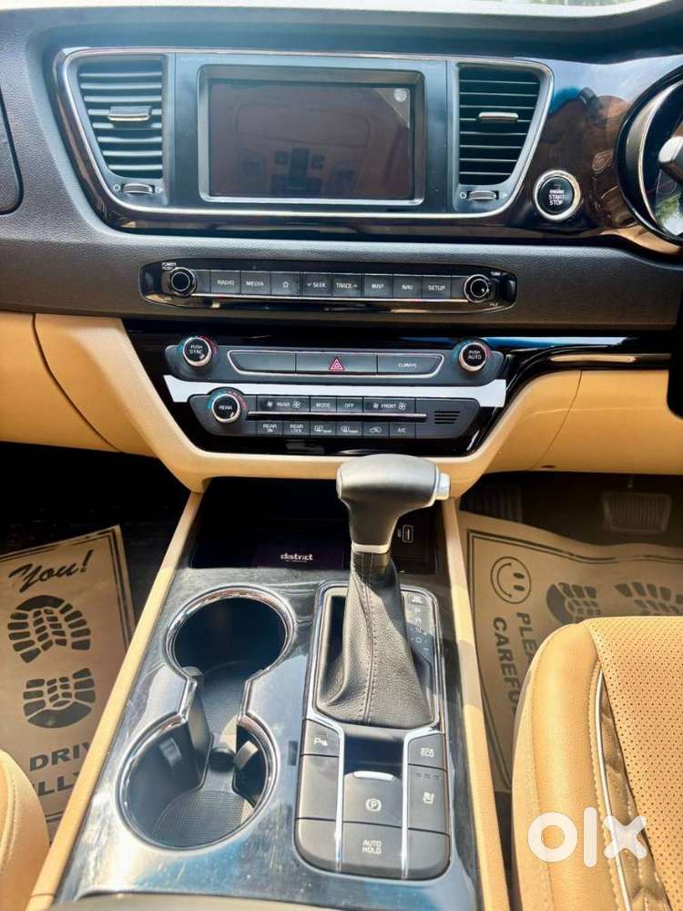 Kia Carnival Limousine Plus 7 Str, 2022, Diesel