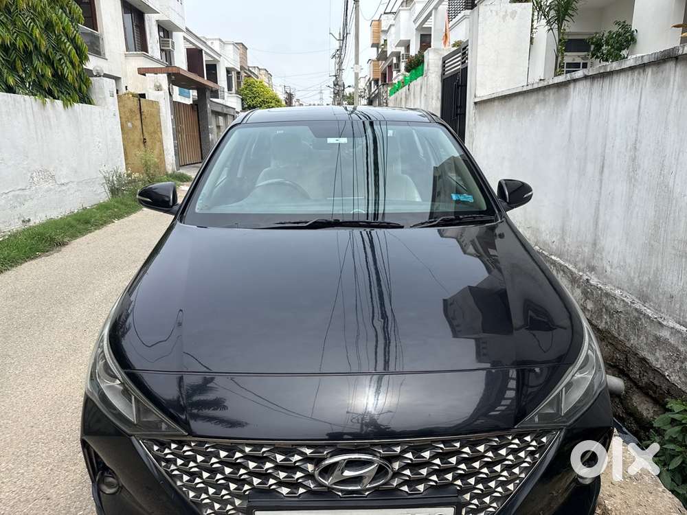 Hyundai Verna 2022 Diesel Well Maintained