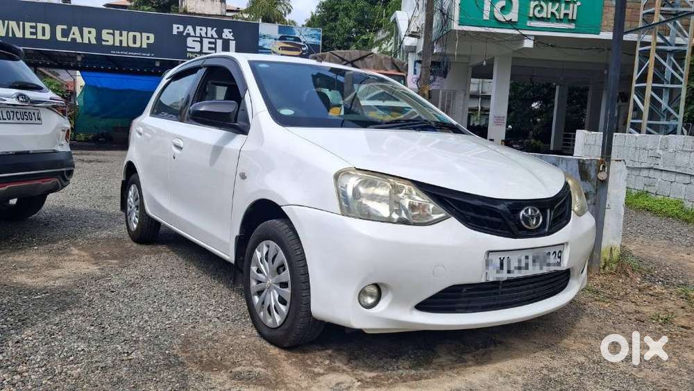 Toyota Etios Liva 1.2 G, 2015, Petrol