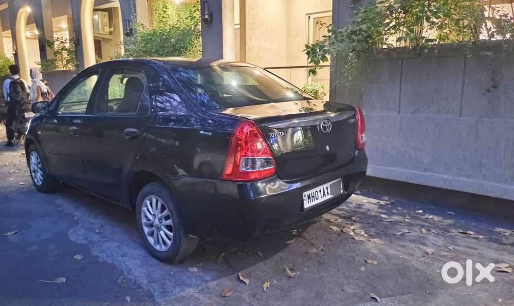 Toyota Etios V, 2011, Petrol