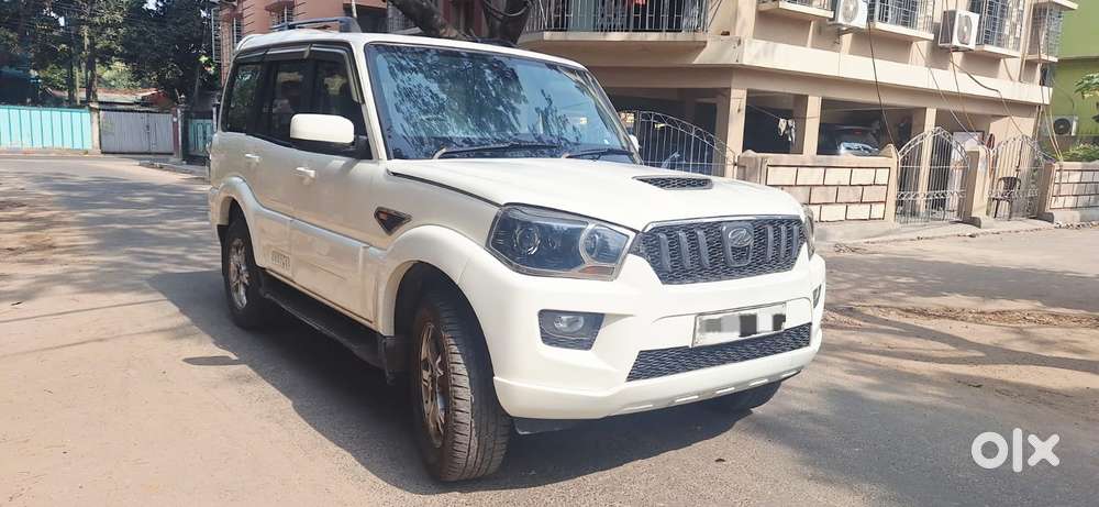 Mahindra Scorpio S10, 2016, Diesel