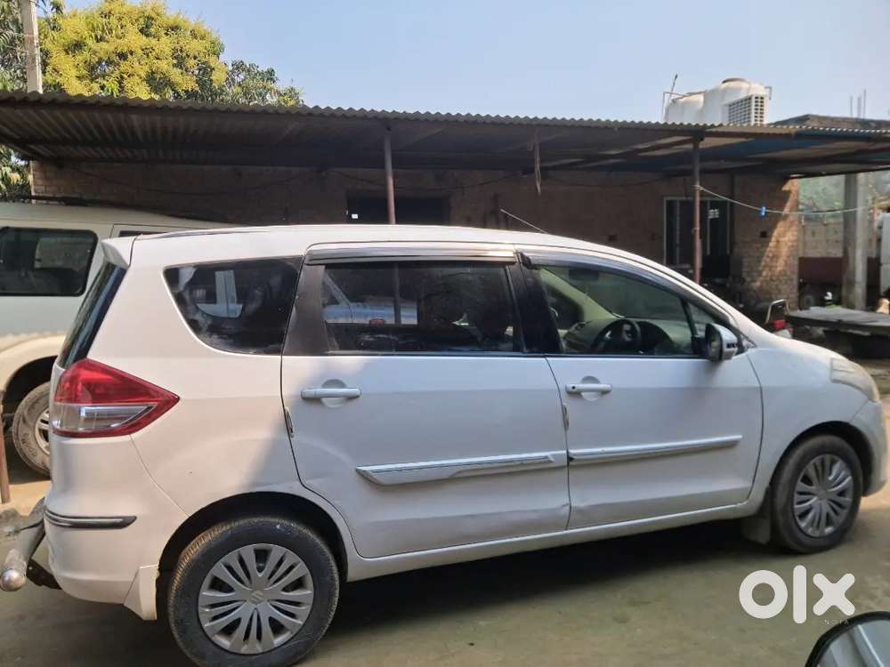 Maruti Suzuki Ertiga Vxi Showroom Condition Like New Car