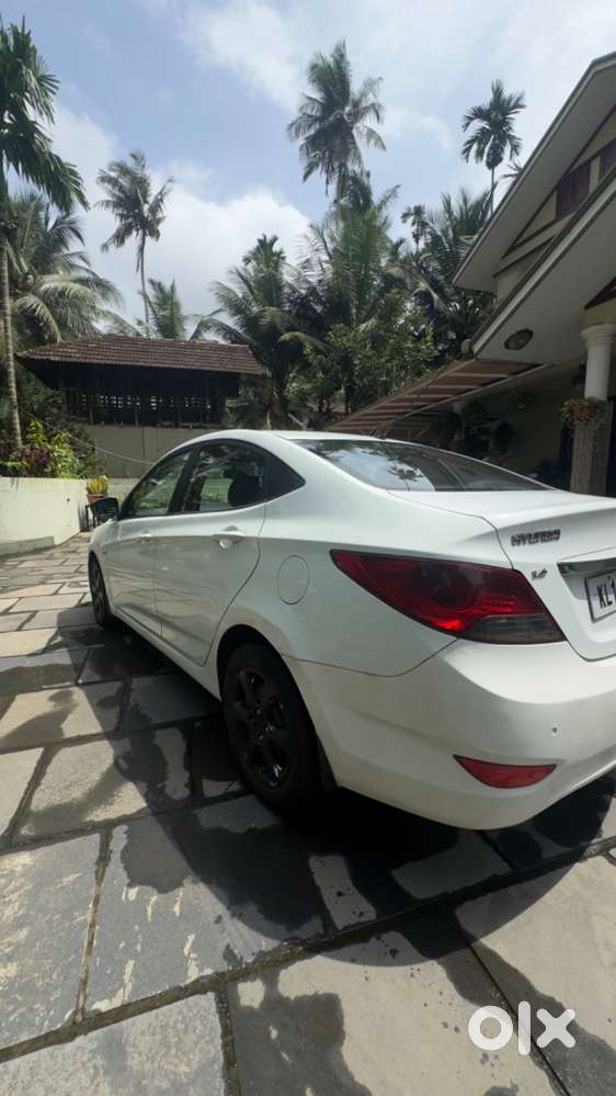 Hyundai Verna 1.6 Crdi Diesel – Well Maintained – 2nd Owner
