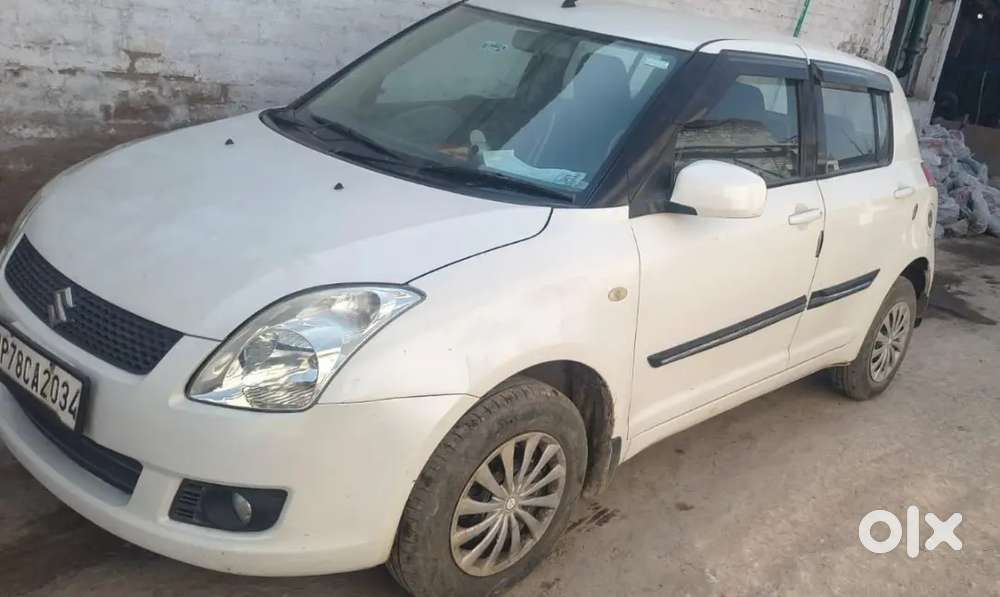 Maruti Suzuki Swift 2010 Cng & Hybrids 74300 Km Driven