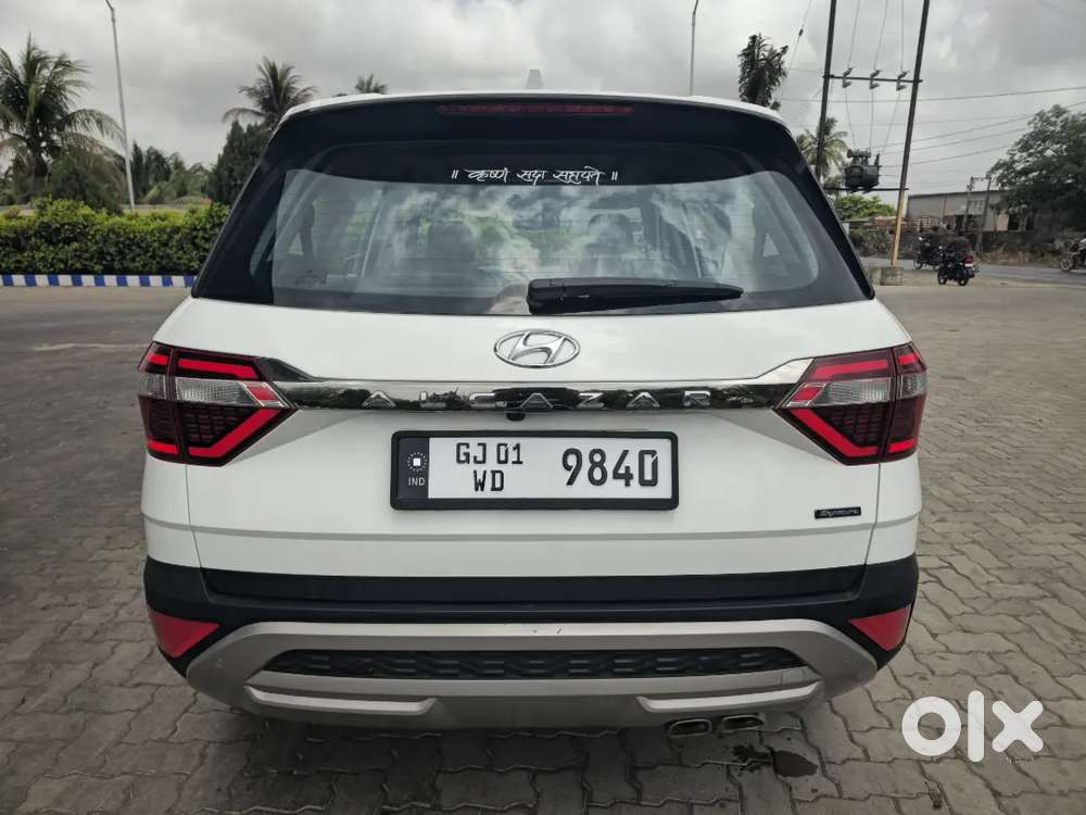 Hyundai Alcazar 2022 Diesel Auto 6 Str Dual Tone