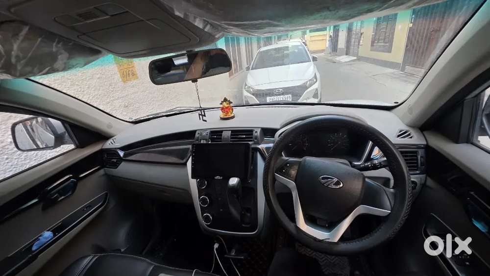 Mahindra Kuv 100 2016