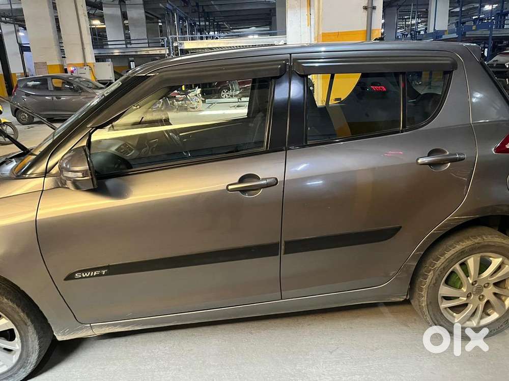 Maruti Suzuki Swift 2014 Zxi Petrol Well Maintained