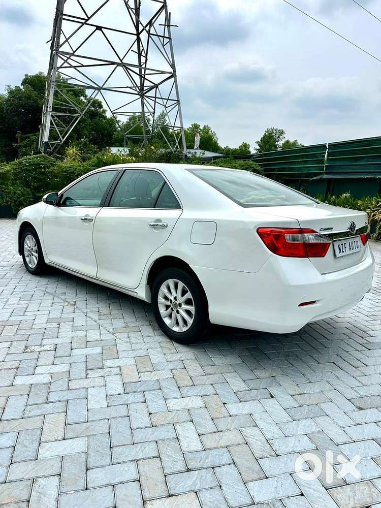 Toyota Camry 2013 Petrol Well Maintained