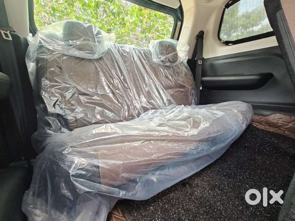 Mahindra Scorpio-n 2.0 Z8 Petrol At 7 Str, 2025, Petrol