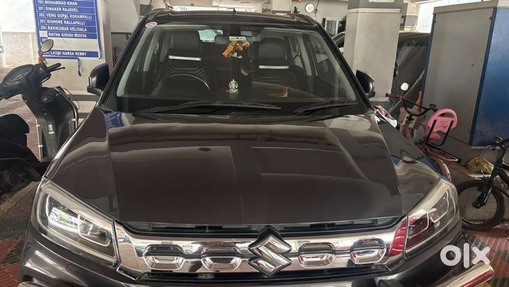 Maruti Suzuki Brezza 1.5 Zxi Smart Hybrid Dual Tone, 2021, Petrol