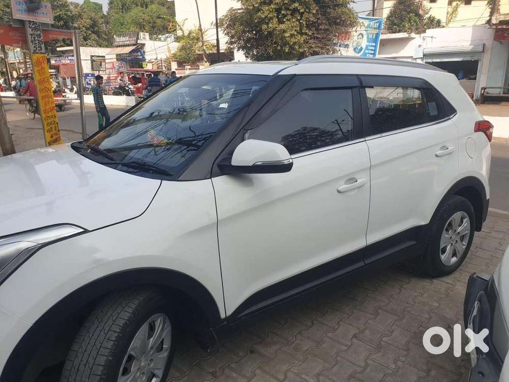 Hyundai Creta 2018 Diesel 975600 Km Driven