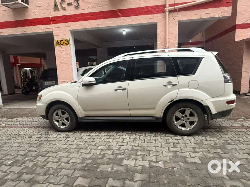 Mitsubishi Outlander 2010 Petrol 160 Km Driven
