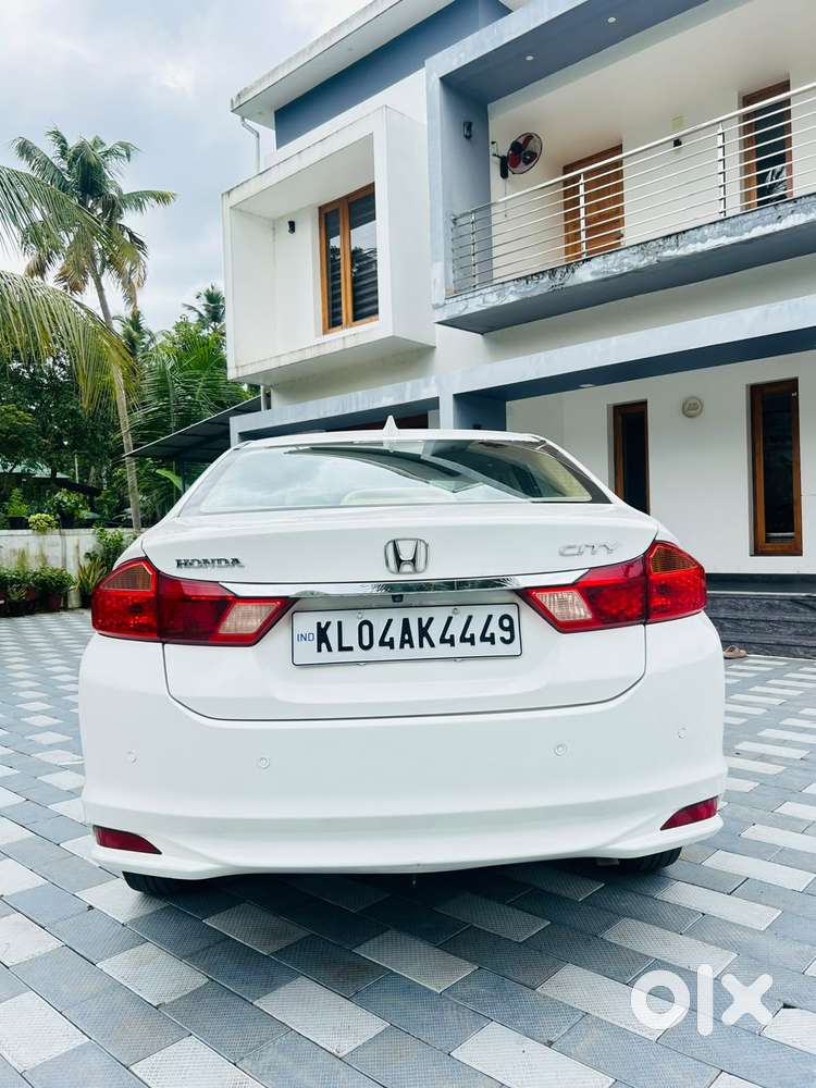 Honda City 2011-2013 1.5 V Mt Sunroof, 2017, Petrol
