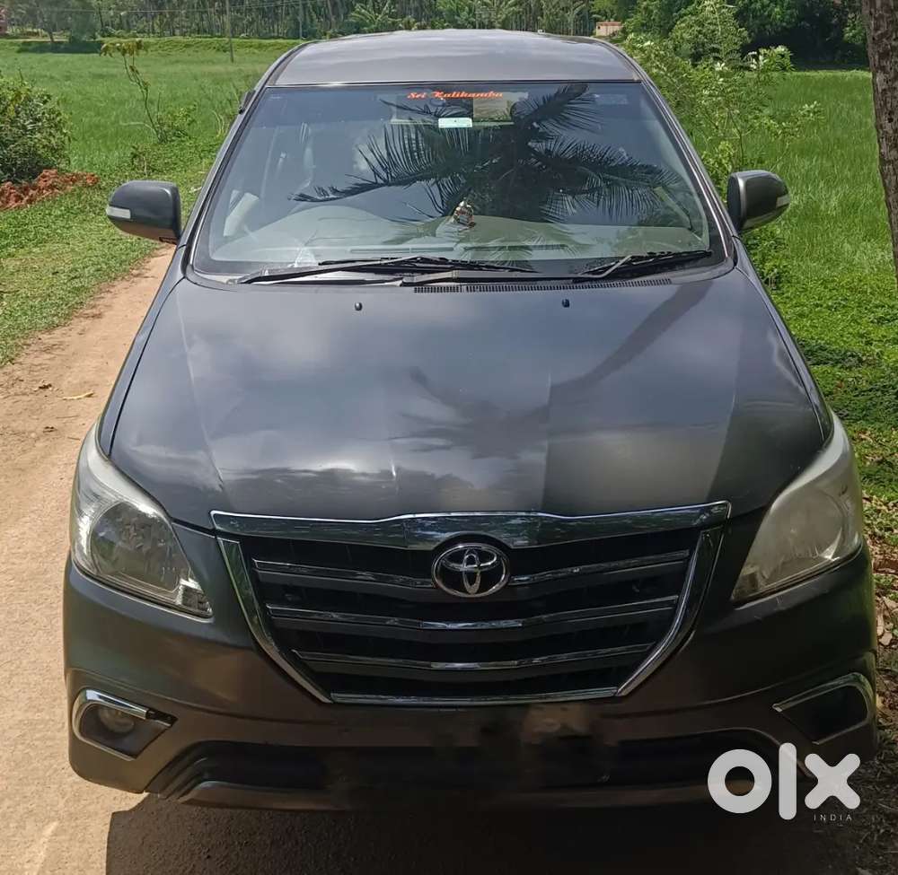Toyota Innova 2011