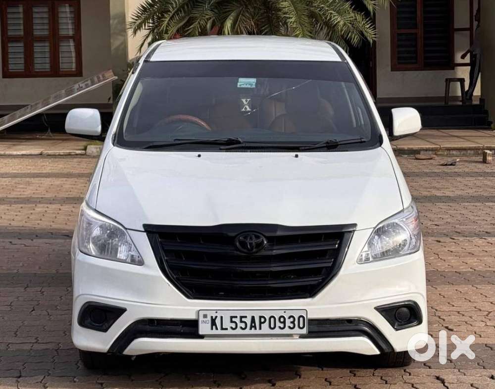 Toyota Innova 2.5 G (diesel) 8 Seater, 2015, Diesel