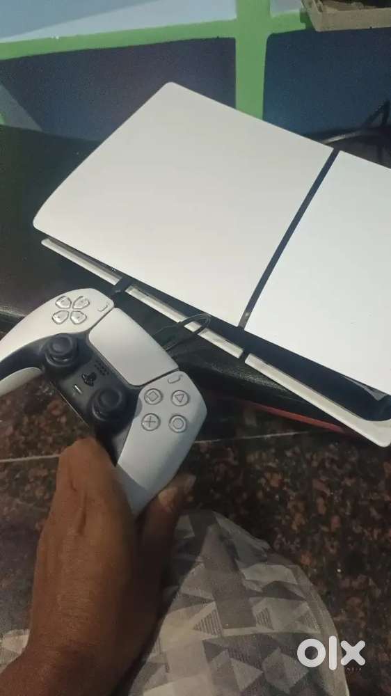 PS5 DIGITAL EDITION 825
