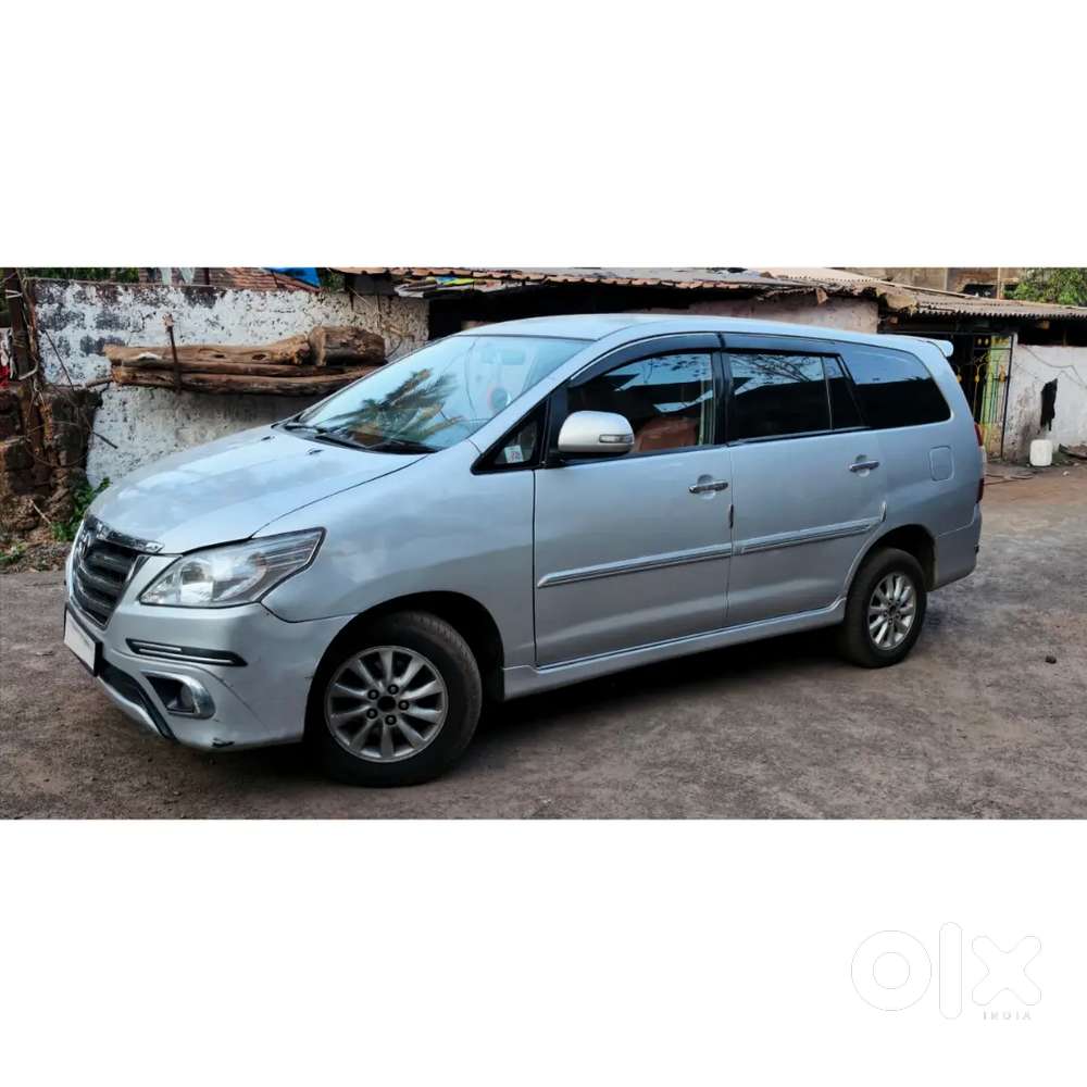 Innova 2.5v (2012)