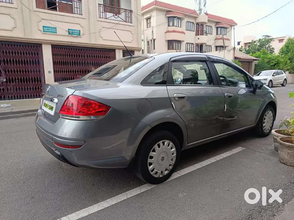 Fiat Linea Emotion Petrol 2014