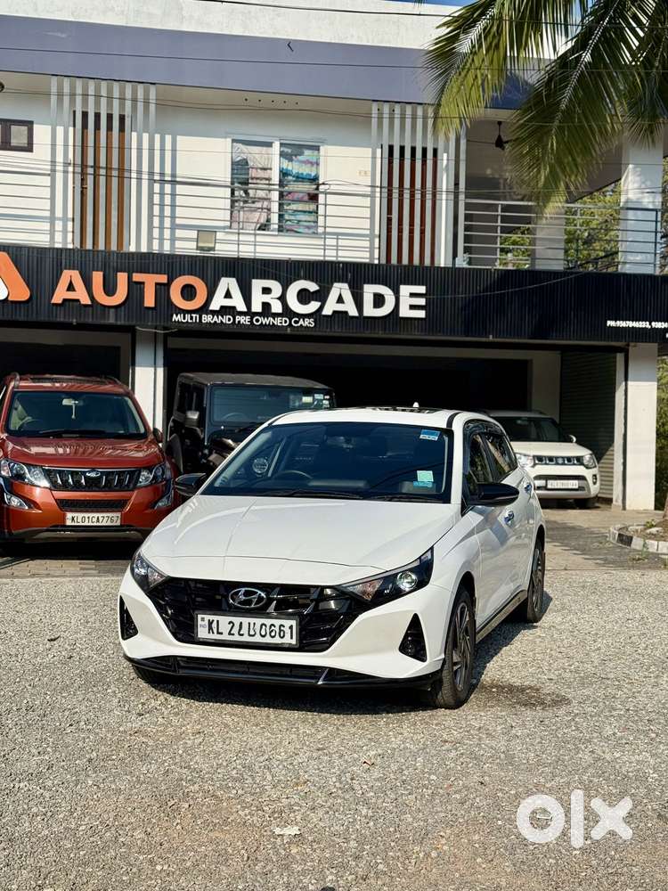 Hyundai I20 Asta (o) 1.2 Mt, 2023, Petrol