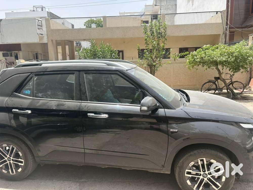 Hyundai Venue Sx Optional Dct Turbo Petrol - Panni Pack
