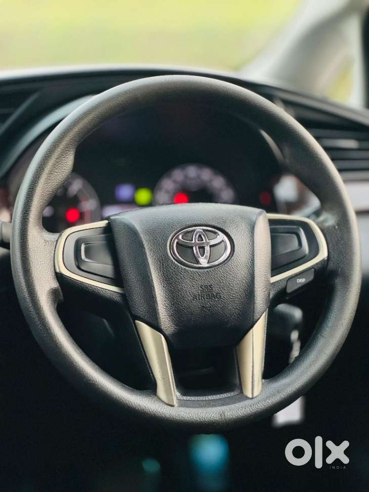 Toyota Innova Crysta G 8 Str, 2017, Diesel