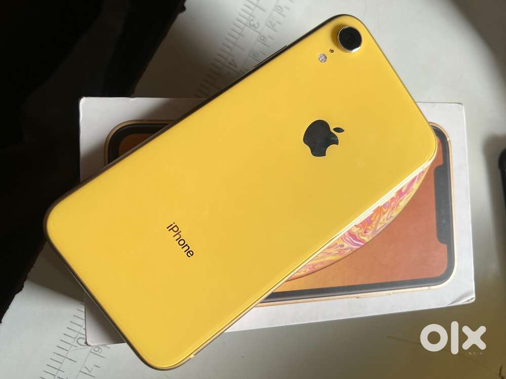 iPhone XR Yellow 128 GB docomo Amazon.com: Apple iPhone XR, US