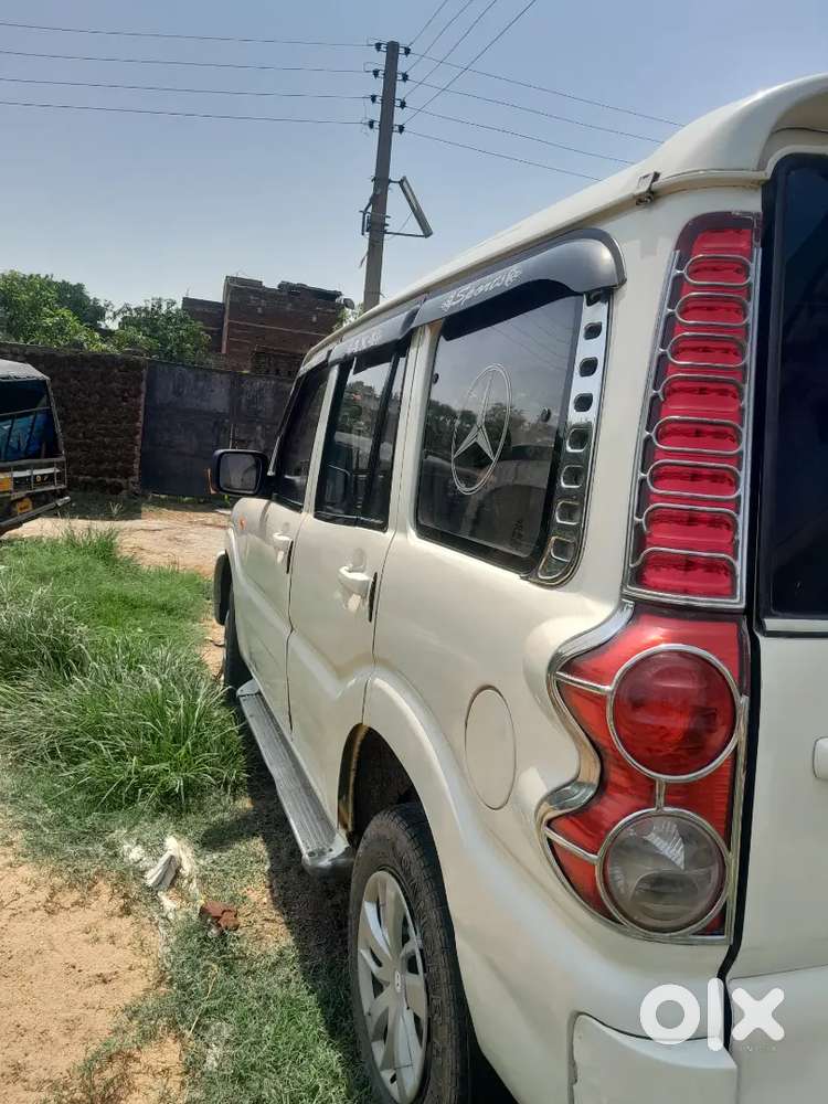 Mahindra Scorpio 2013
