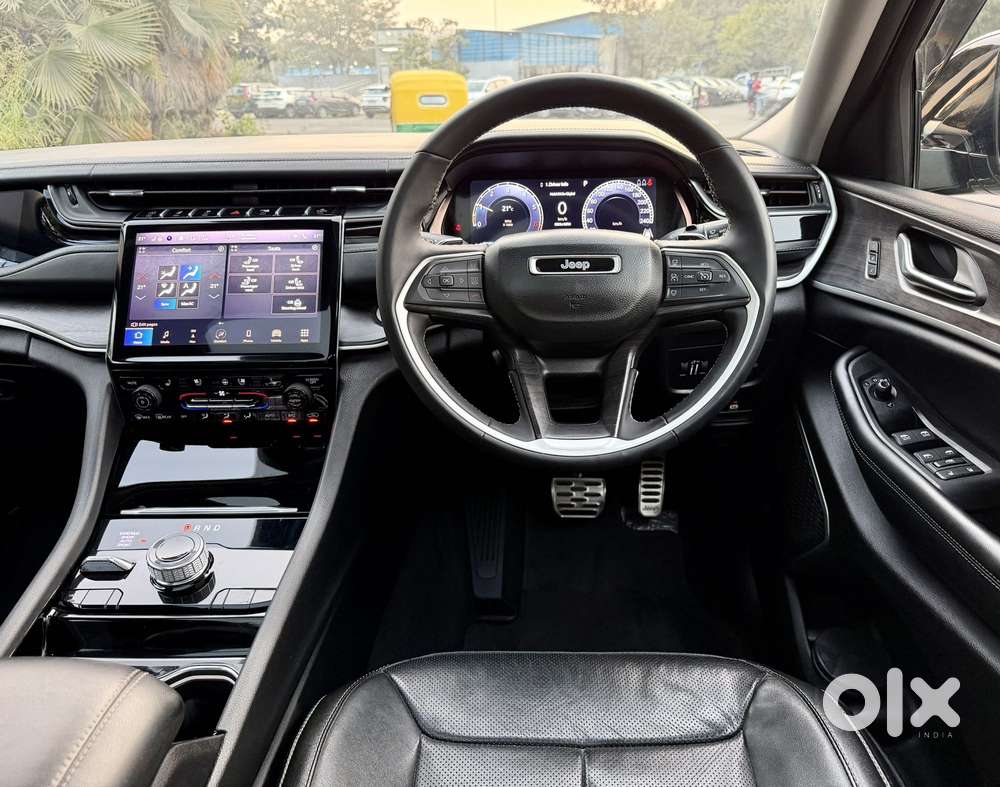 Jeep Grand Cherokee Limited (o) 4x4 At, 2024, Petrol