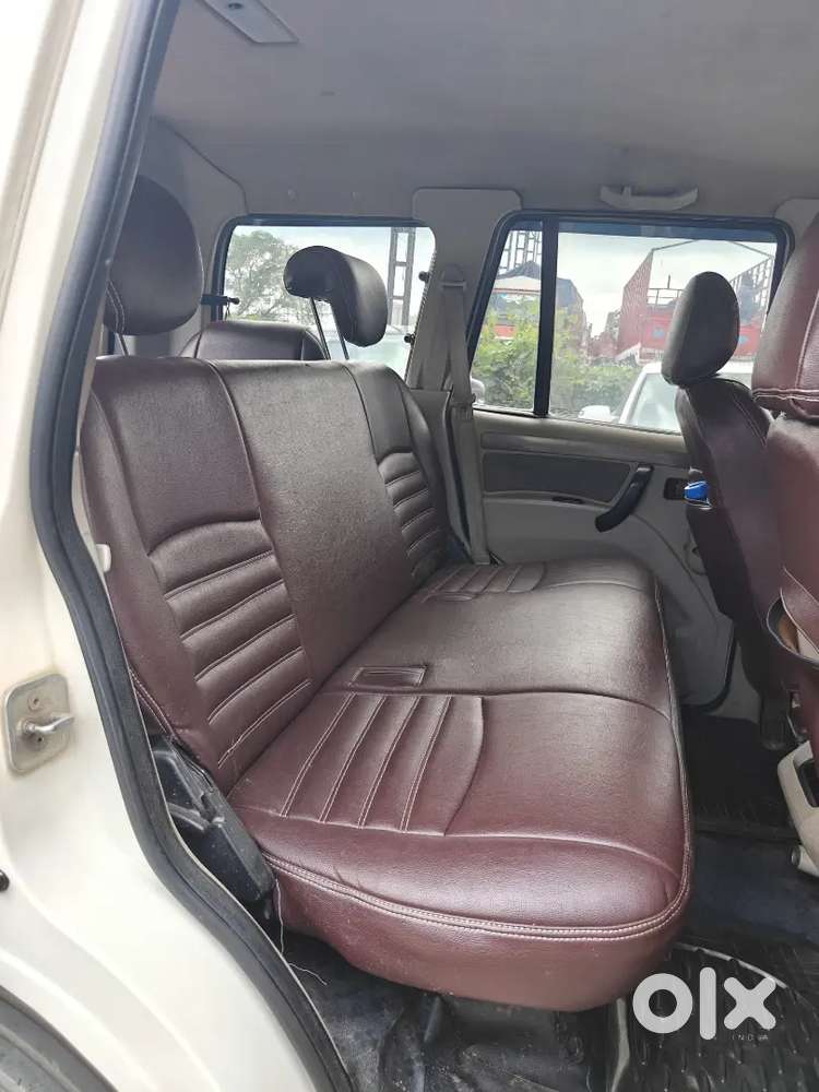 Mahindra Scorpio S4+ 2.2 Diesel 7 Seater  2015 Model