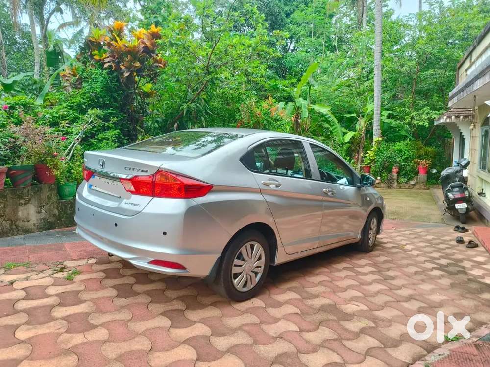 Honda City 2015 Petrol Well Maintained Vechile