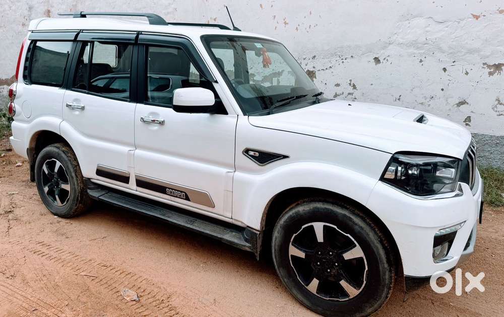 Mahindra Scorpio Classic 2023