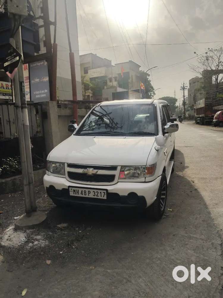 Chevrolet Tavera Neo 2013 10 Seater