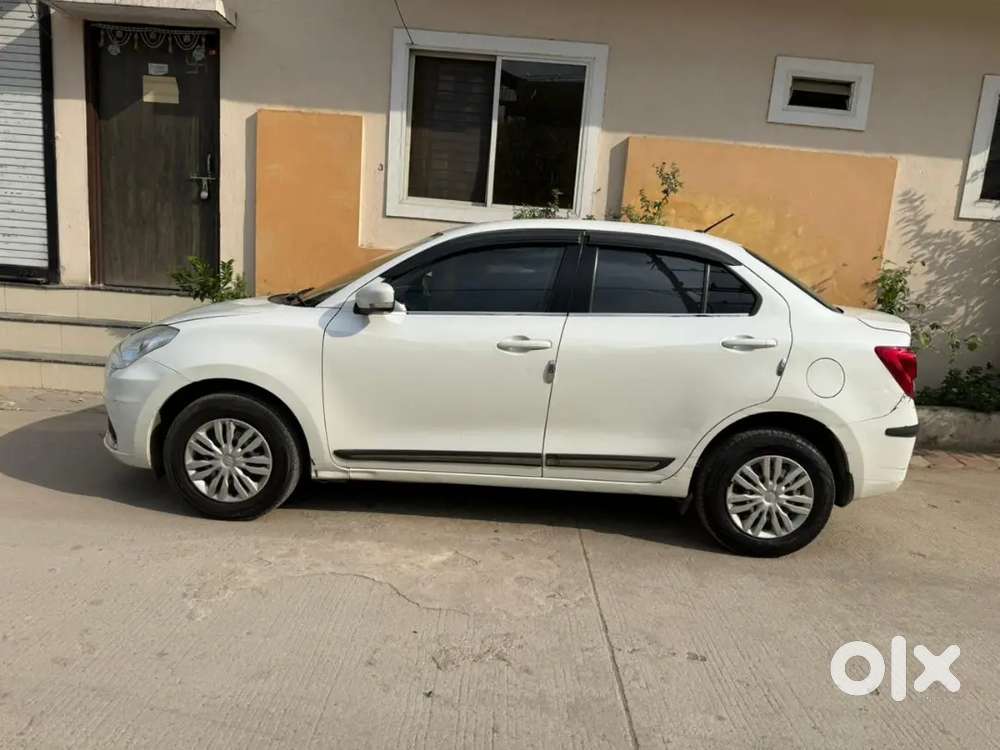 Maruti Suzuki Dzire 2022 Petrol 125000 Km Driven Cng Fitted