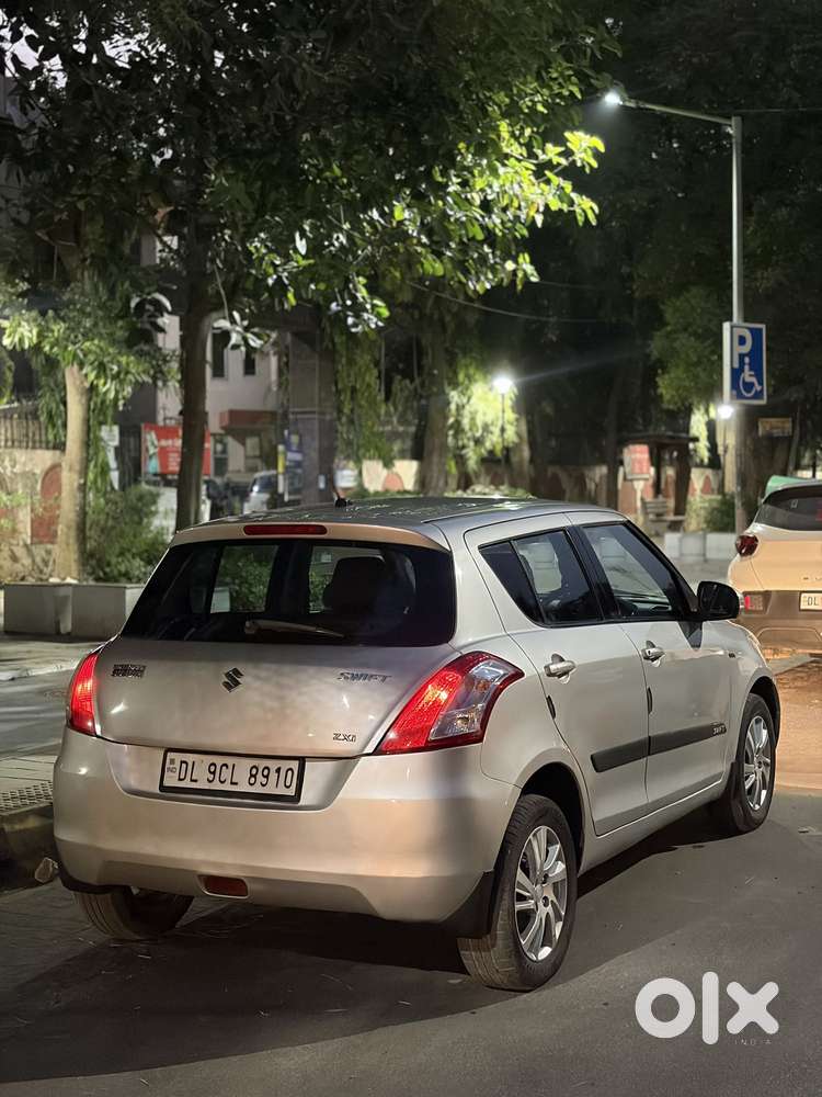 Maruti Suzuki Swift Zxi, 2012, Petrol