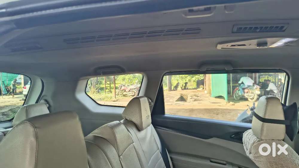 Mahindra Marazzo Diesel 2019