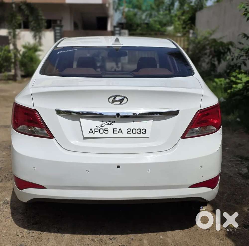 Hyundai Verna Fluidic 4s - 1.6 Sx  ( 2016 Mfd , 2017 Rgstd