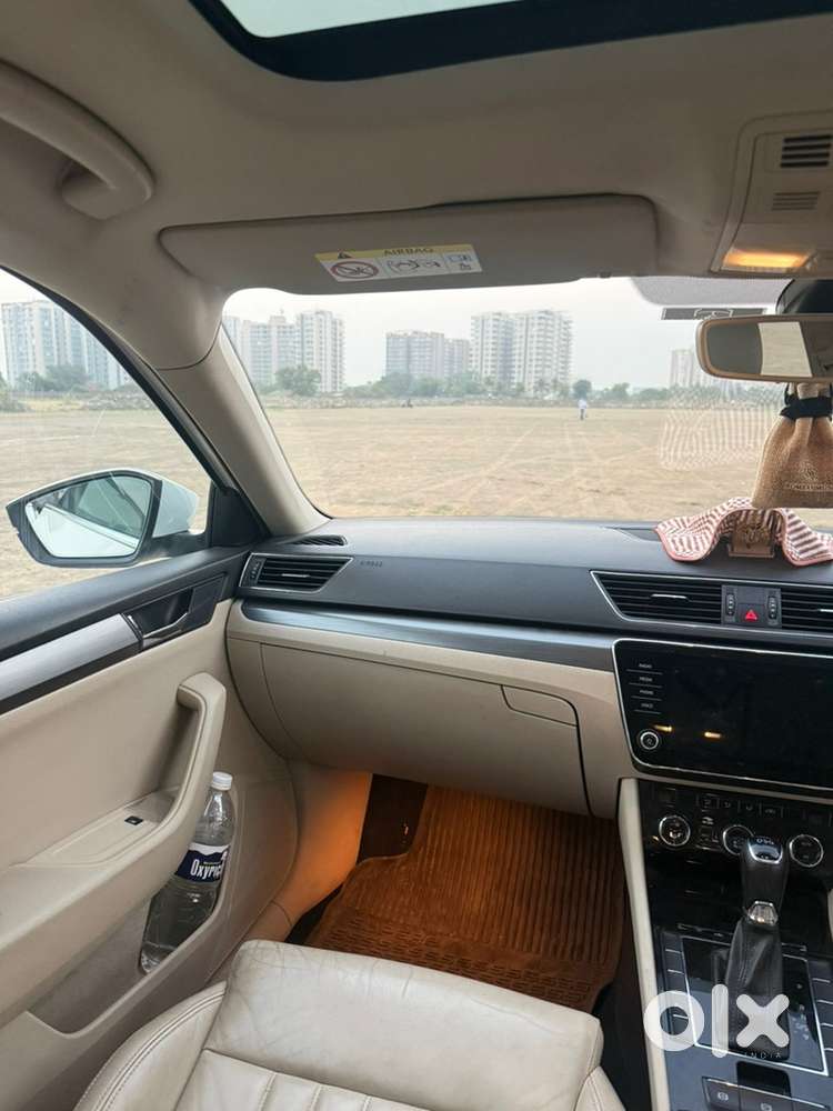 Skoda Superb Petrol 2018