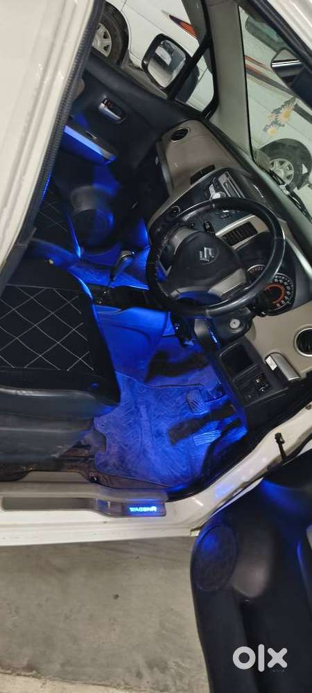 Maruti Suzuki Wagon R Vxi Amt, 2015, Petrol