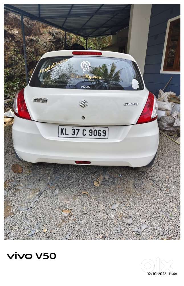 Maruti Suzuki Swift Vxi + Manual, 2016, Petrol