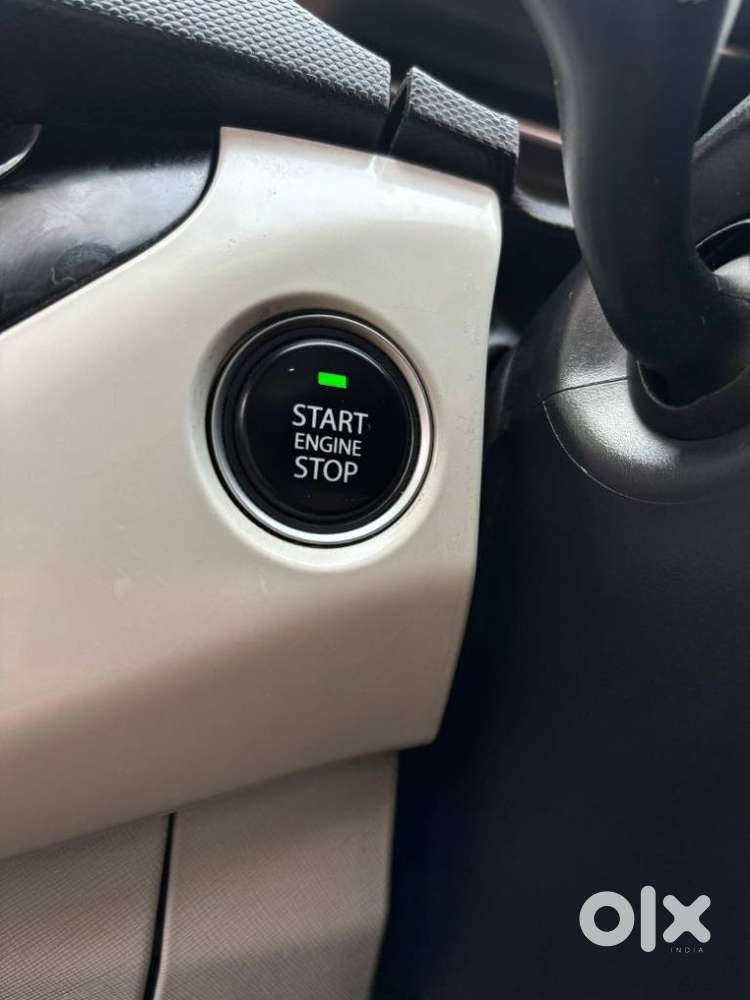 Tata Nexon, 2022, Petrol