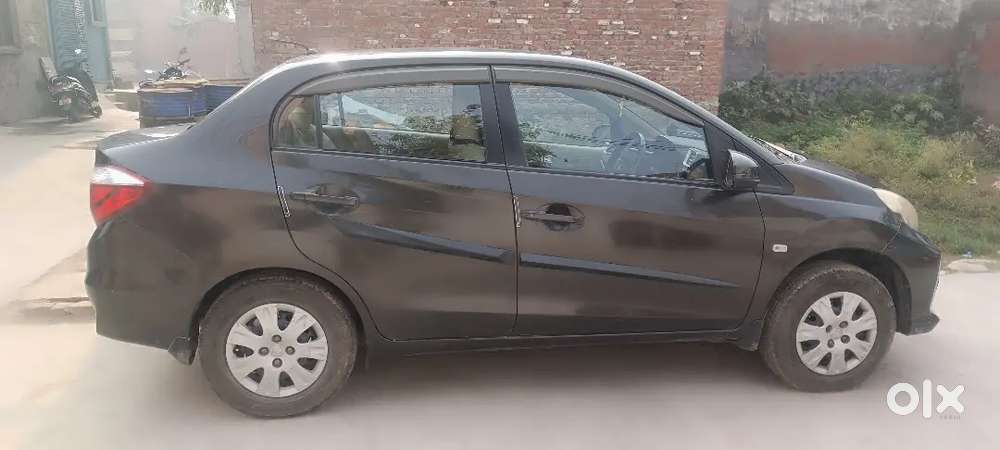 Honda Amaze 2017 Cng & Hybrids Well Maintained