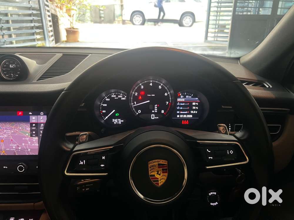 Porsche Macan Facelifted