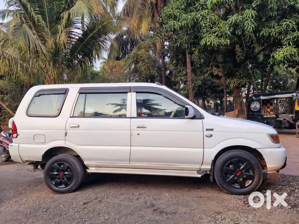 Chevrolet Tavera Neo 2012 Diesel 313336 Km Driven