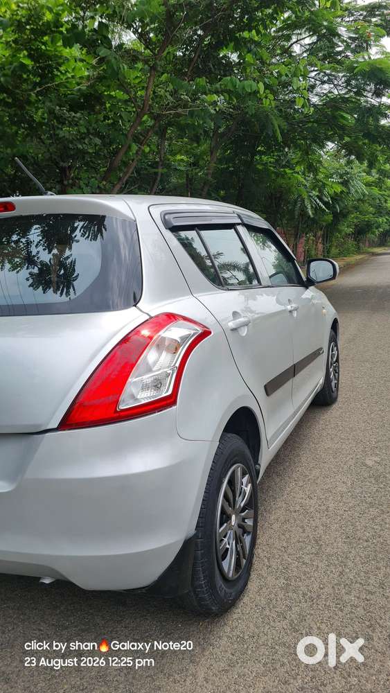 Maruti Suzuki Swift Lxi, 2012, Petrol