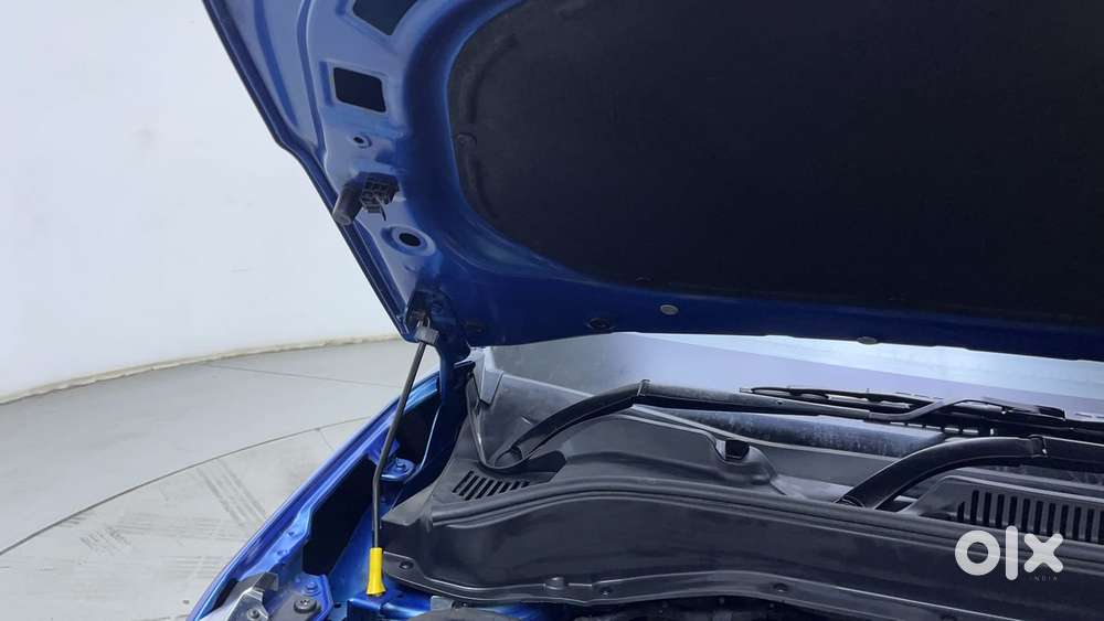 Tata Punch 1.2 Revotron Creative Amt Dual Tone, 2022, Petrol