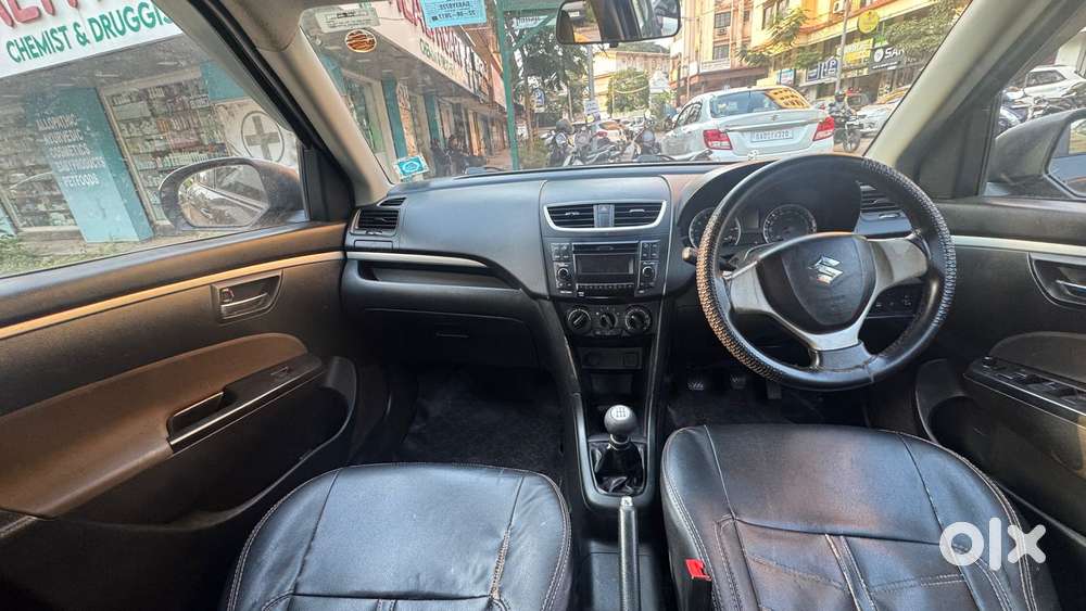 Maruti Suzuki Swift Vxi + Manual, 2017, Petrol
