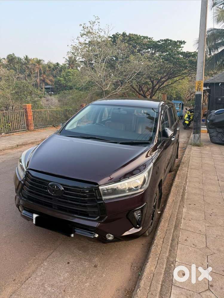 Toyota Innova Crysta 2.8z